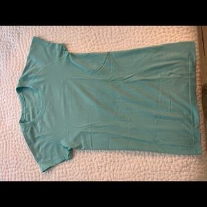 Lululemon blue workout top